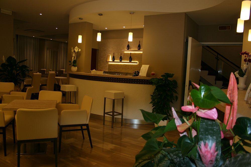 Hotel Lalla Beauty & Relax Cesenatico Luaran gambar