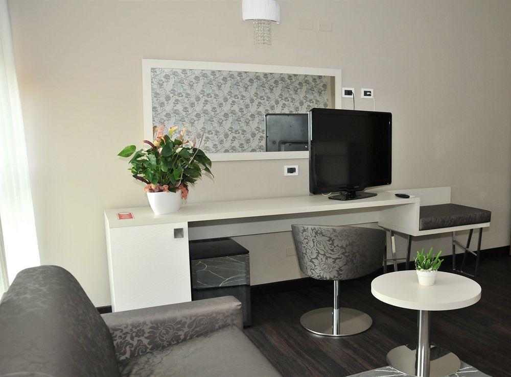 Hotel Lalla Beauty & Relax Cesenatico Luaran gambar